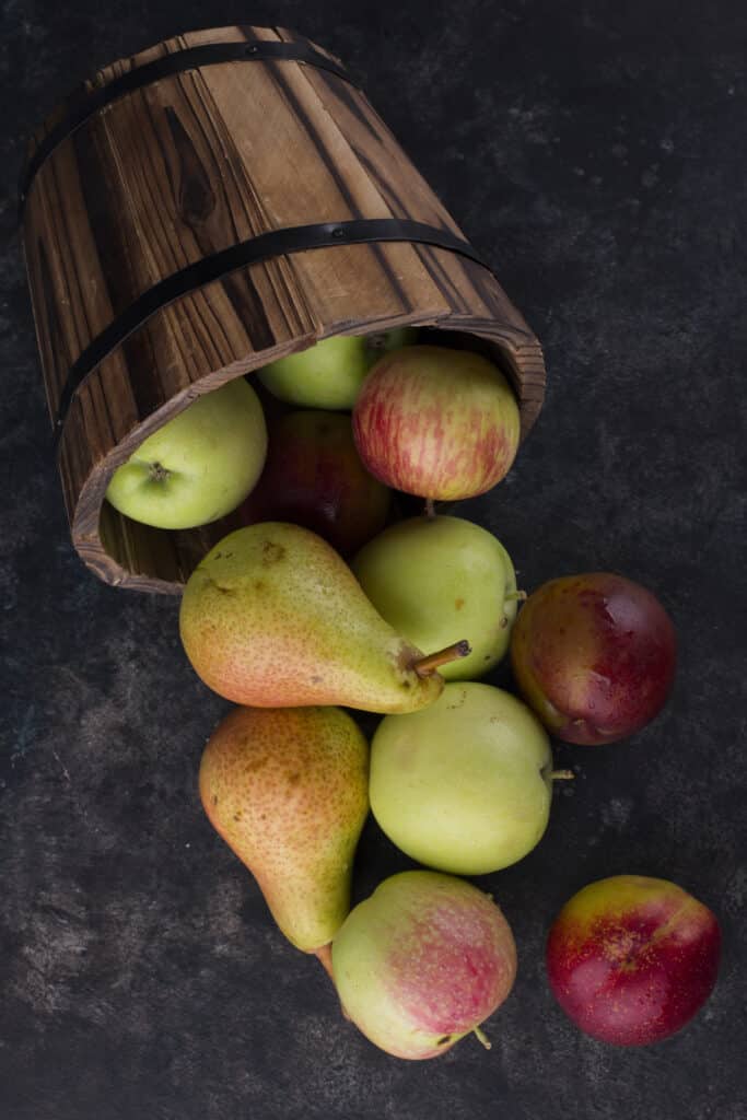 Des poires et des pommes