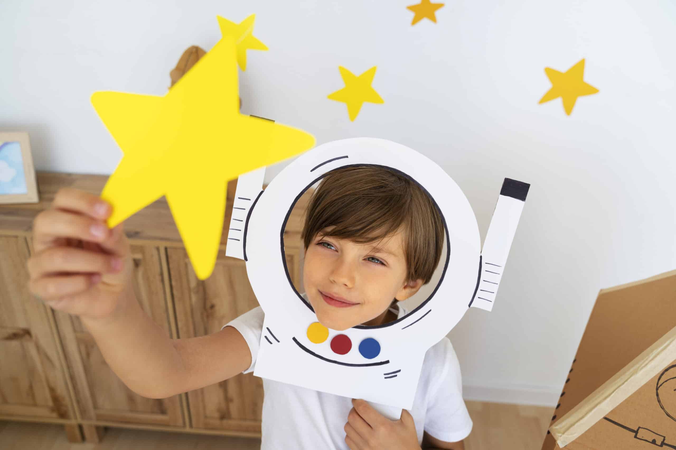Petit_astronaute Un petit astronaute prêt à explorer les étoiles